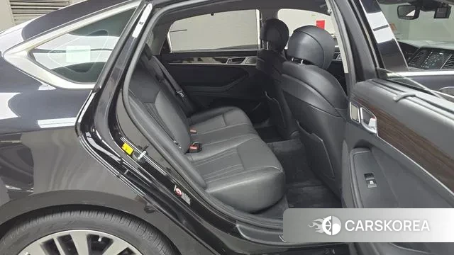 Genesis G80 2018 Черный из Кореи, фото 3