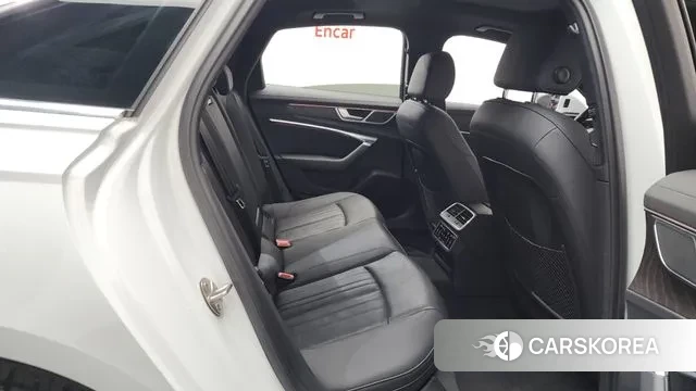 Audi A6 (C8) 2021 Белый из Кореи, фото 3