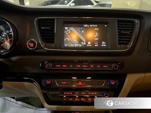 Kia The New Carnival 2018 Серый из Кореи, фото 3