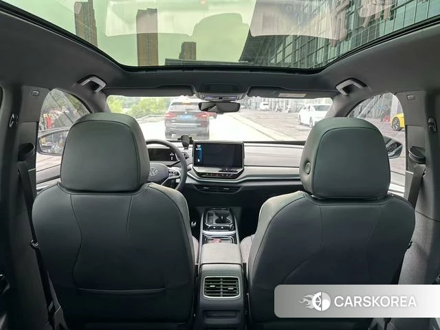 Volkswagen ID.4 CROZZ 2023 Серебристо-серый из Китая, фото 3