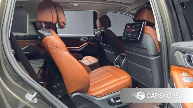 BMW X7 (G07) 2021 Цвет тростника из Кореи, фото 3