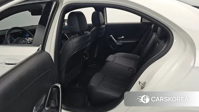 Mercedes-Benz A-Class W177 2020 Белый из Кореи, фото 3