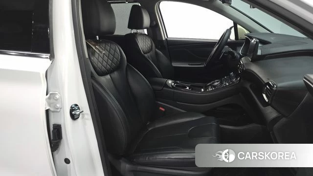 Hyundai The New Santa Fe 2021 Белый из Кореи, фото 3