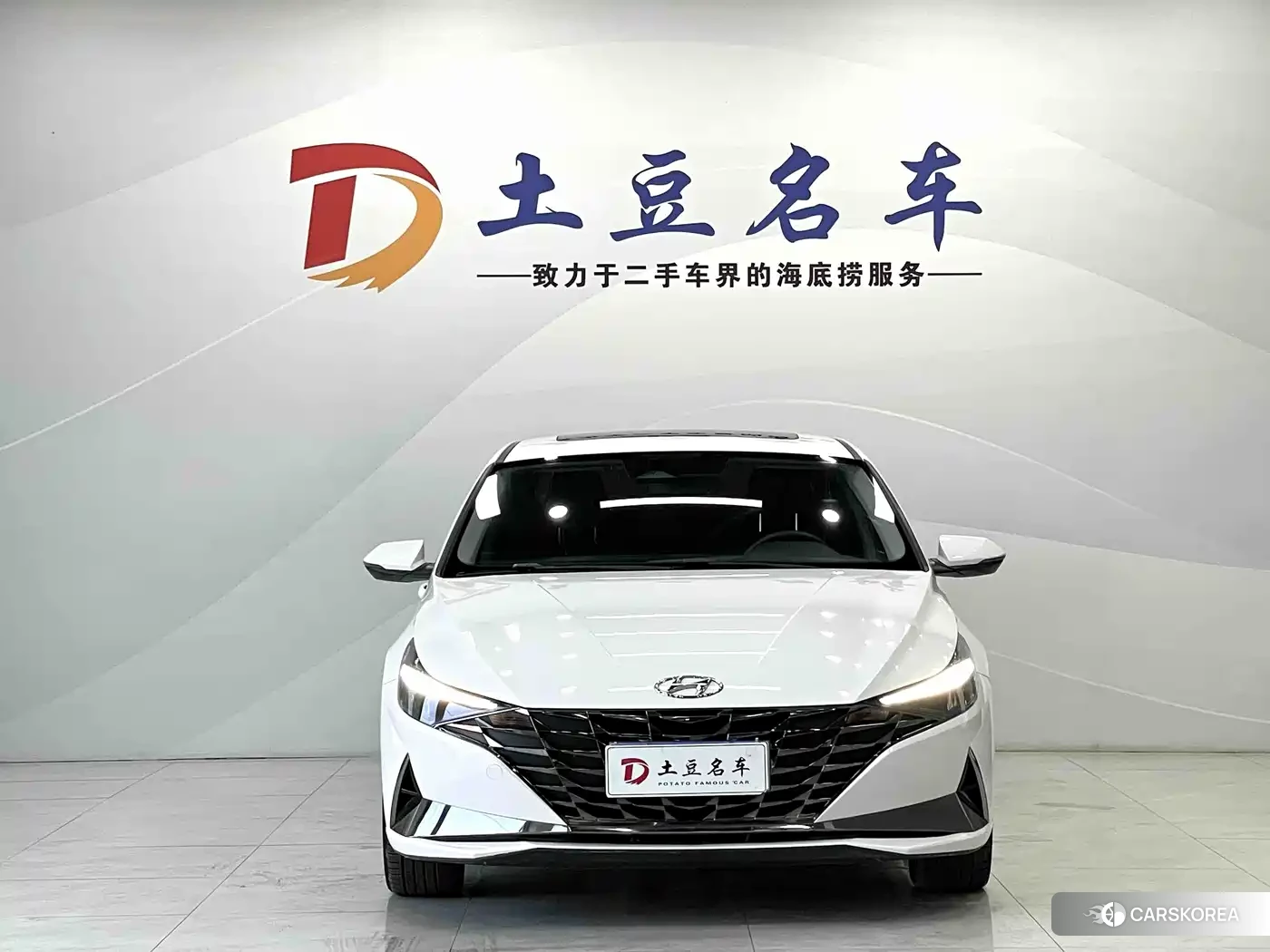 Hyundai Elantra 2022 Белый из Китая, фото 3