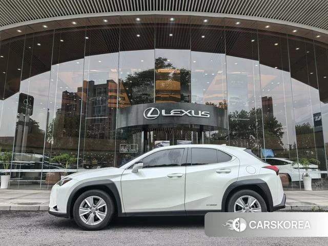 Lexus UX 2022 Белый из Китая, фото 3