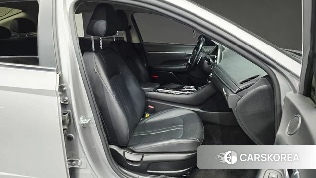 Hyundai Sonata (DN8) 2020 Серебряный из Кореи, фото 3