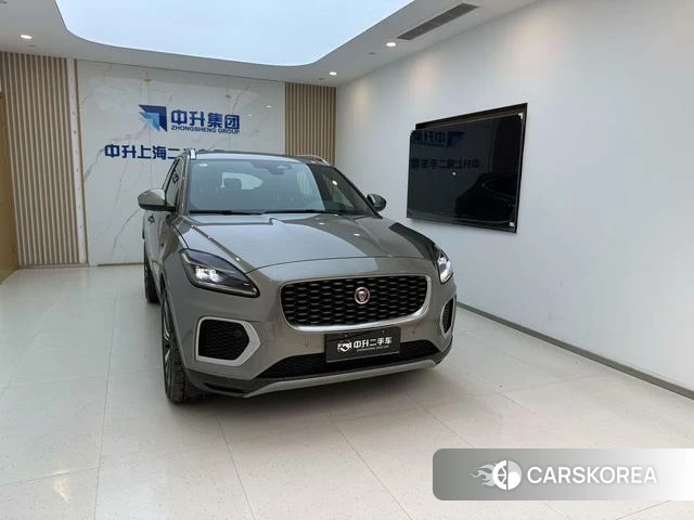 Jaguar E-PACE 2023 Темно-серый из Китая, фото 3