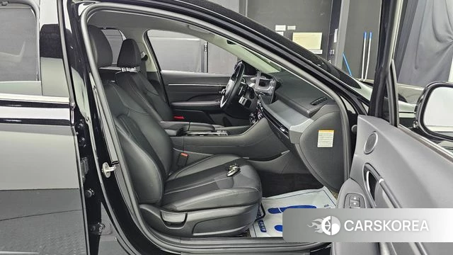 Hyundai Sonata D Edge Hybrid (DN8) 2023 Черный из Кореи, фото 3