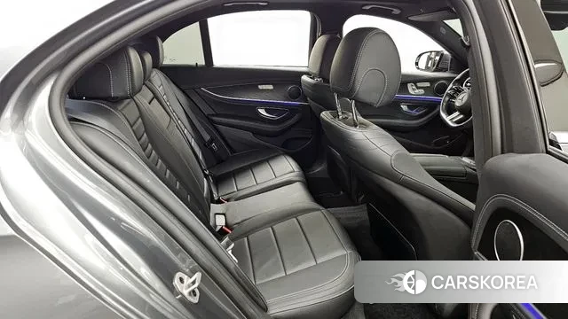 Mercedes-Benz E-Class W213 2021 Серебристо-серый из Кореи, фото 3