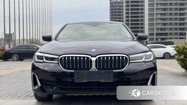 BMW 5 series PHEV 2021 Черный из Китая, фото 3