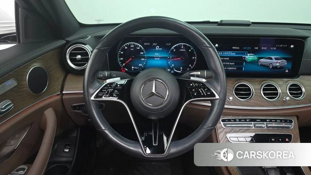 Mercedes-Benz E-Class W213 2021 Белый из Кореи, фото 3