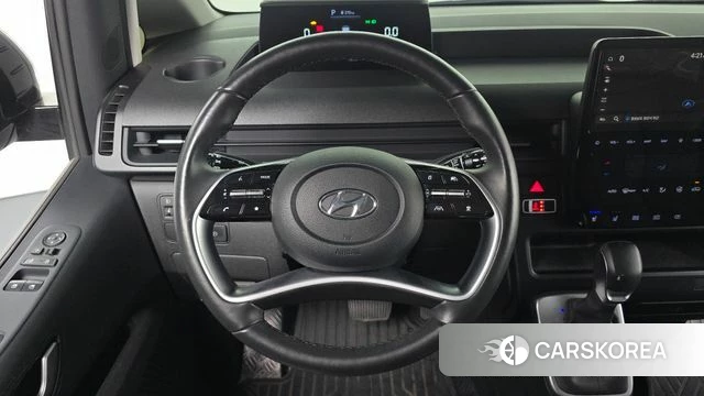Hyundai Staria 2023 Серебряный из Кореи, фото 3