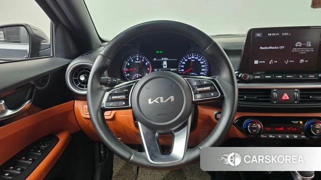 Kia The New K3 2nd generation 2022 Серый из Кореи, фото 3