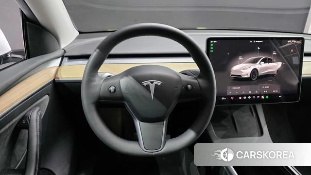 Tesla Model Y 2023 Белый из Кореи, фото 3