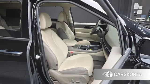 Kia The New Carnival 4th Generation 2024 Черный из Кореи, фото 3