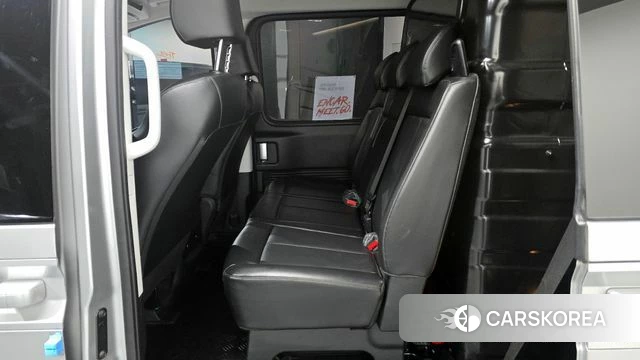 Hyundai Staria 2022 Серебряный из Кореи, фото 3