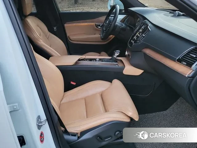 Volvo XC90 second Generation 2019 Белый из Кореи, фото 3