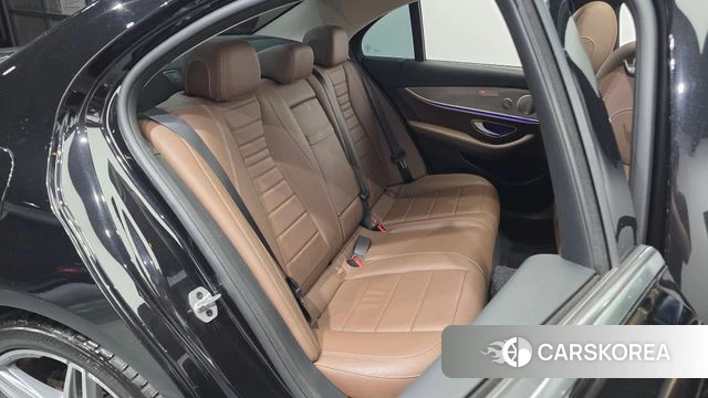Mercedes-Benz E-Class W213 2019 Черный из Кореи, фото 3