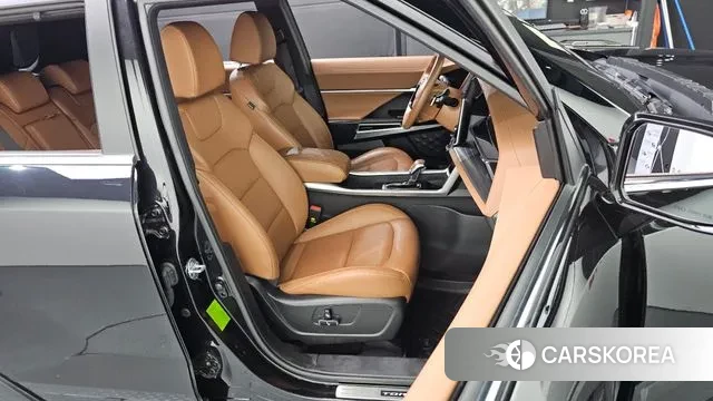 Ssangyong Torres 2023 Черный из Кореи, фото 3