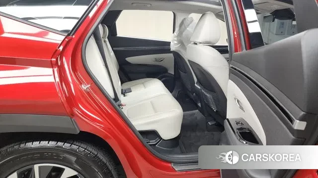 Hyundai Tucson Hybrid (NX4) 2021 Красный из Кореи, фото 3