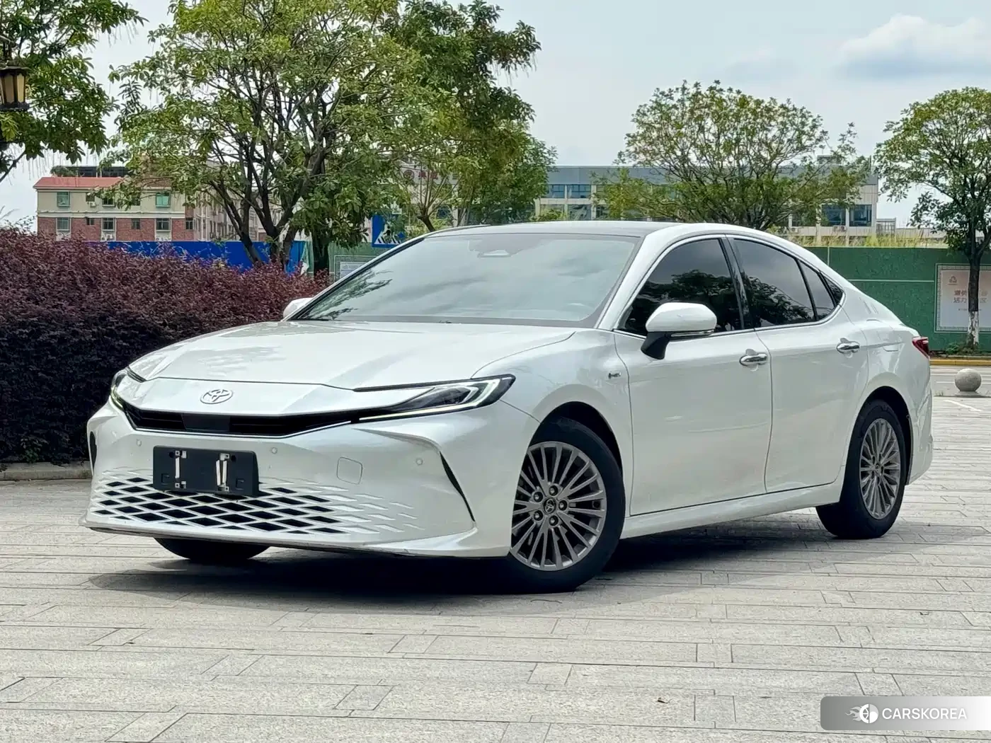 Toyota Camry 2024 Белый из Китая, фото 4