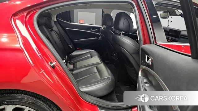 Genesis The New G70 id 3488110 из Кореи 3