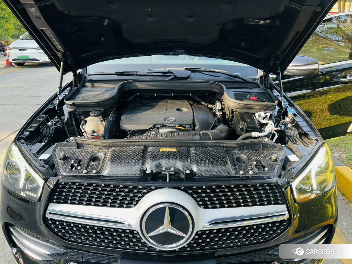 Mercedes-Benz GLE (import) 2021 Черный из Китая, фото 3