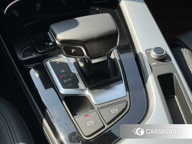 Audi A5 2023 Темно-серый из Китая, фото 3