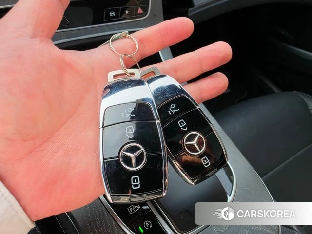 Mercedes-Benz E-Class W213 2022 Серый из Кореи, фото 3