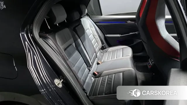 Volkswagen Golf 8th Generation 2022 Черный из Кореи, фото 3