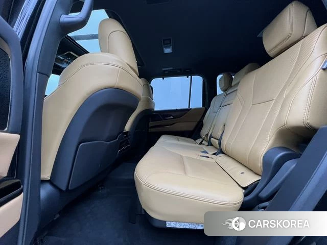 Lexus LX 2023 Черный из Китая, фото 3