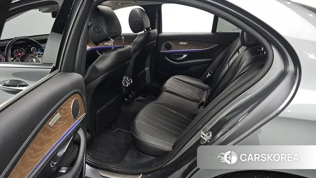 Mercedes-Benz E-Class W213 2019 Серый из Кореи, фото 3