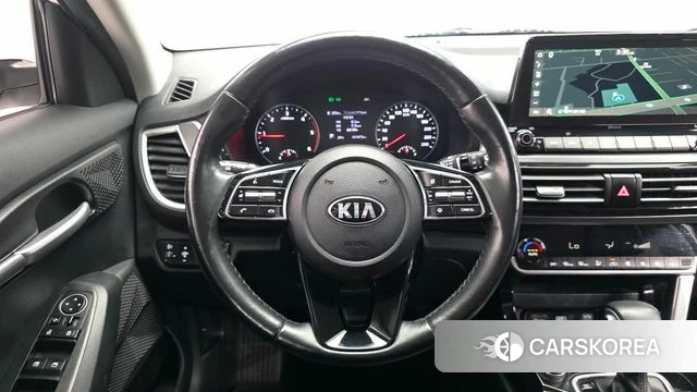 Kia Seltos 2021 Белый из Кореи, фото 3