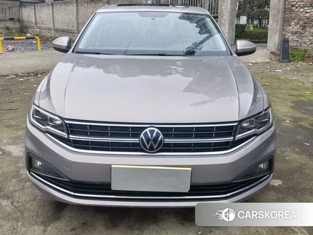 Volkswagen Bora 2022 Шампань из Китая, фото 3