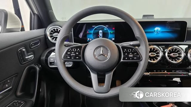Mercedes-Benz A-Class W177 2020 Белый из Кореи, фото 3