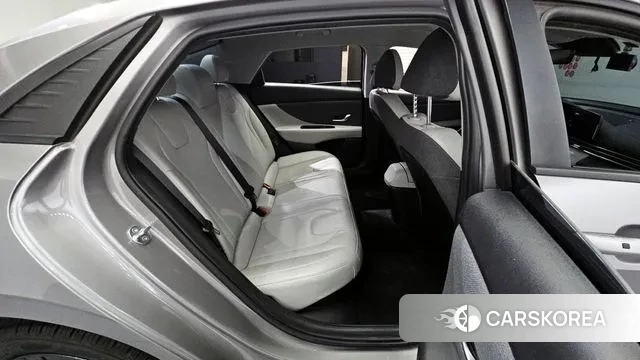 Hyundai Avante Hybrid (CN7) 2022 Серый из Кореи, фото 3