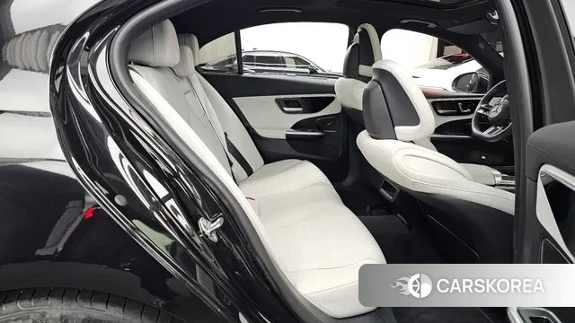 Mercedes-Benz C-Class W206 2023 Черный из Кореи, фото 3