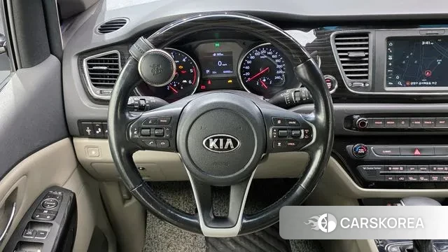 Kia The New Carnival 2018 Черный из Кореи, фото 3