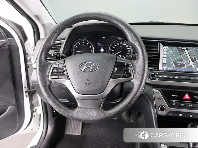 Hyundai Avante AD 2018 Белый из Кореи, фото 3