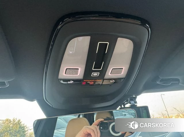 Volvo XC90 second Generation 2023 Серебристо-серый из Кореи, фото 3