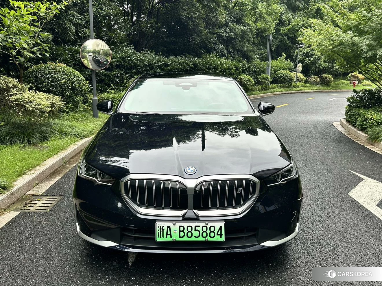 BMW i5 2024 Черный из Китая, фото 3