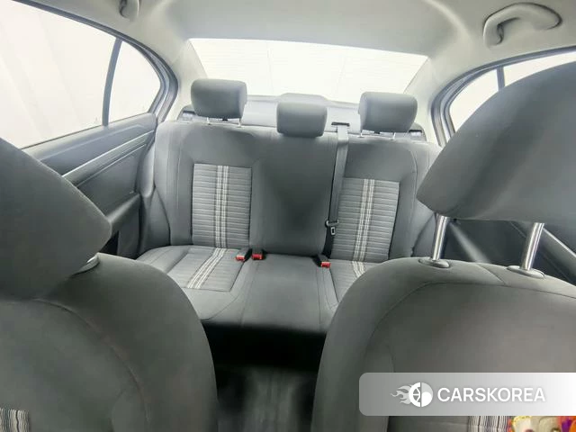 Volkswagen Lavida 2023 Белый из Китая, фото 3