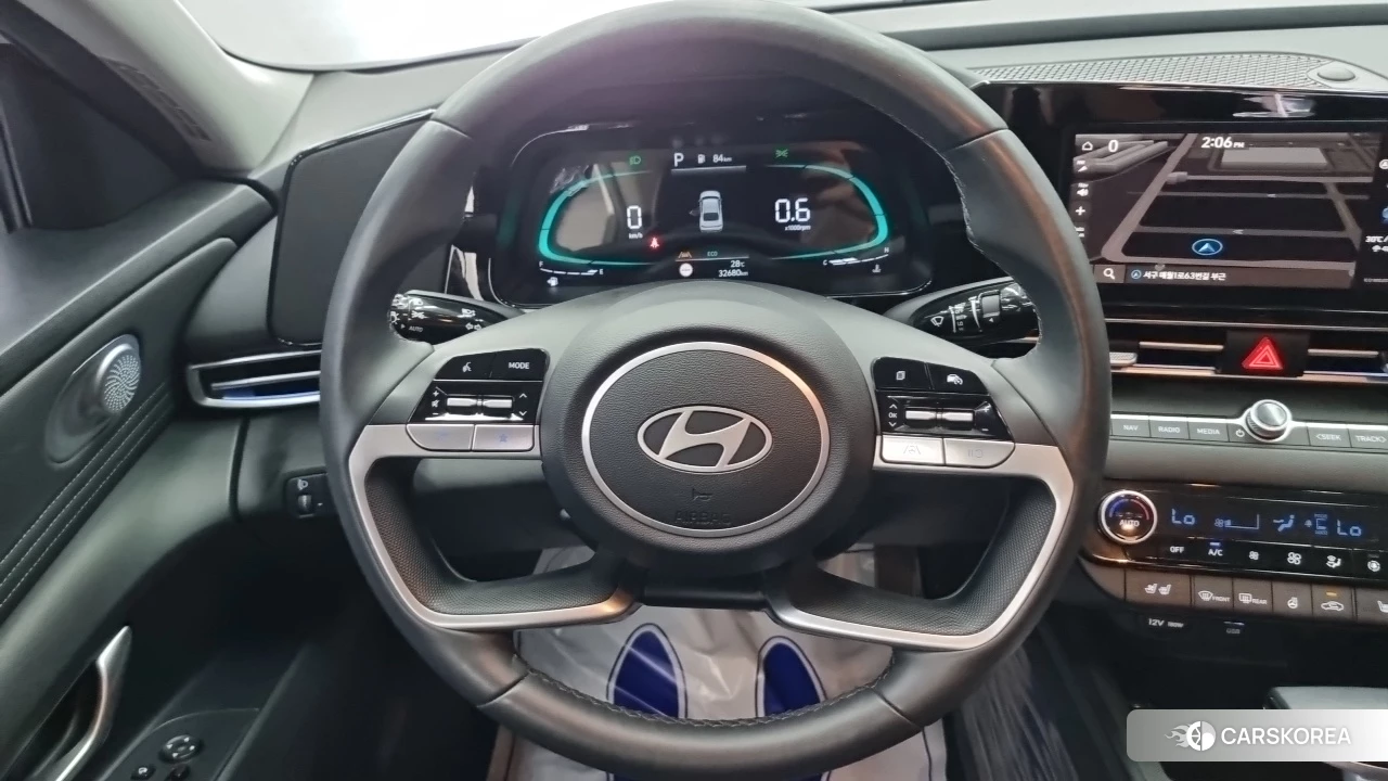 Hyundai The New Avante (CN7) 2025 Белый из Кореи, фото 3