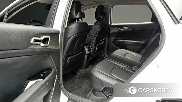 Kia Sportage 5th Generation Hybrid 2023 Белый из Кореи, фото 3