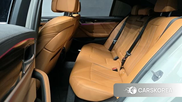 BMW 5 Series (G30) 2020 Белый из Кореи, фото 3