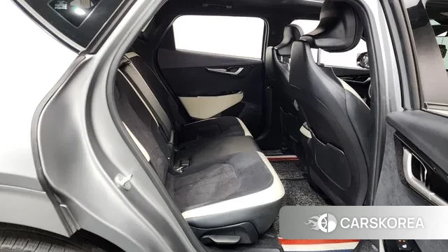 Kia EV6 2022 Серебристо-серый из Кореи, фото 3