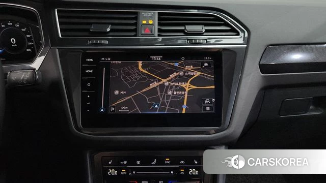 Volkswagen Tiguan second Generation 2023 Белый из Кореи, фото 3