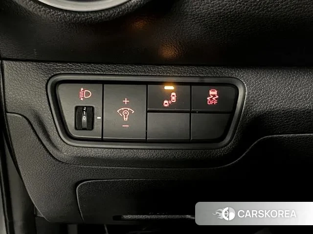 Kia The New K3 2nd generation 2021 Серебристо-серый из Кореи, фото 3