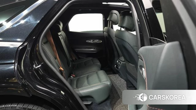 Genesis GV70 2022 Черный из Кореи, фото 3