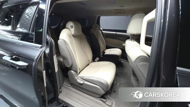 Kia The New Carnival 4th Generation 2024 Серый из Кореи, фото 3